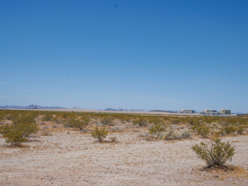Near Highway : Tonopah : Maricopa County : Arizona