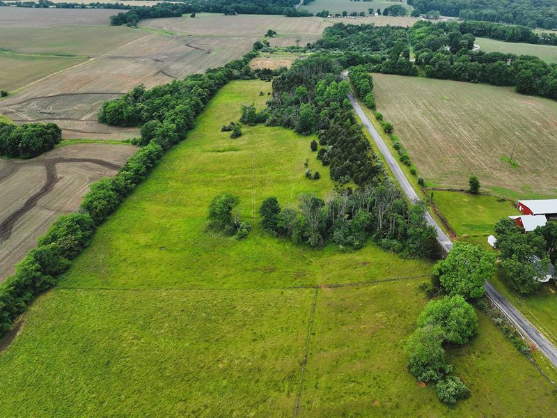 13.5 Acres, Great Location : Hillsboro : Highland County : Ohio