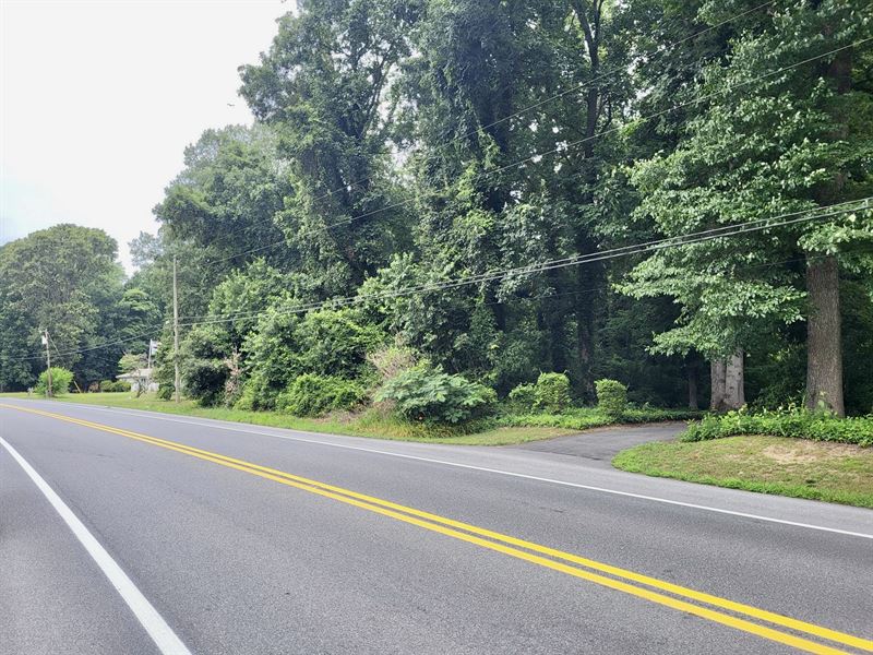 Unrestricted Lot Near Dover, DE : Camden Wyoming : Kent County : Delaware