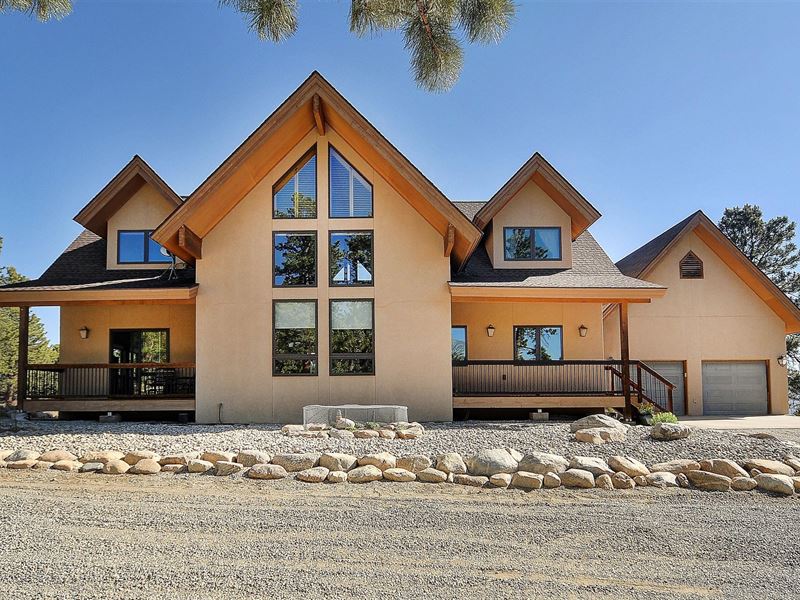 Meticulous Home on 2 Acres : Buena Vista : Chaffee County : Colorado