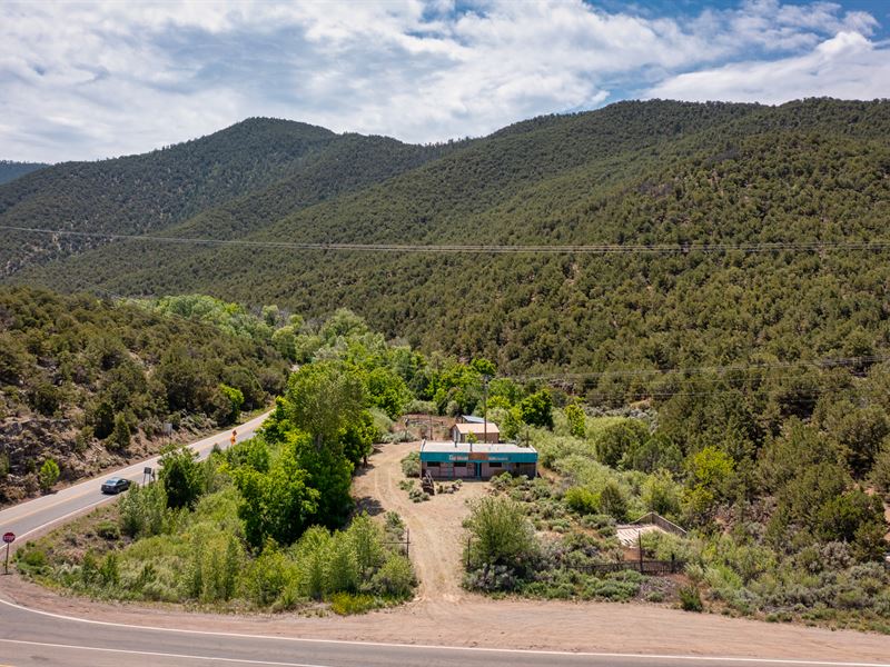 Taos, NM at The Enchanted Circle : Taos : Taos County : New Mexico