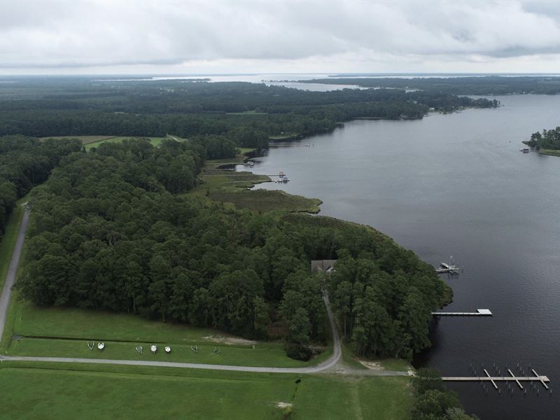 Waterfront Lot on Pungo Creek : Pinetown : Beaufort County : North Carolina