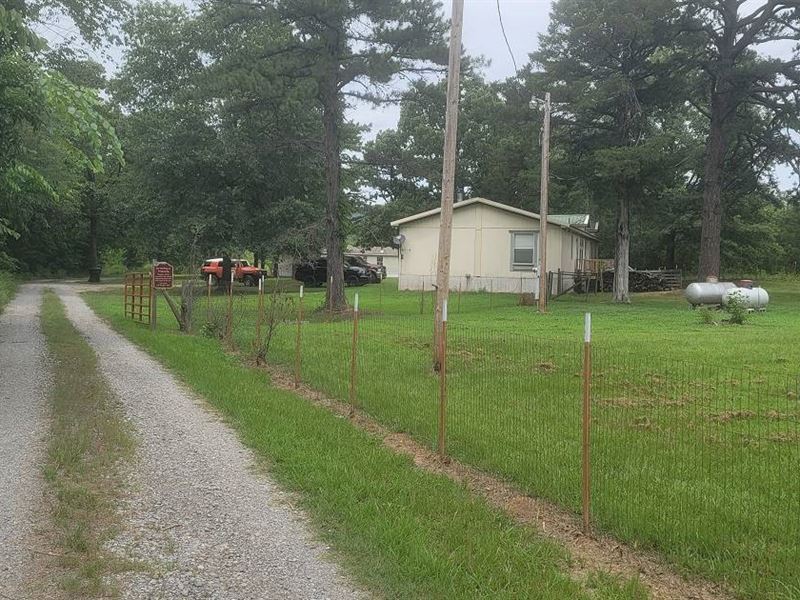 Country Home On 1.41 Ac, New Price : Talihina : Latimer County : Oklahoma
