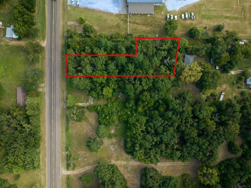 Spacious Unrestricted Lot for Sale : Fairfield : Freestone County : Texas