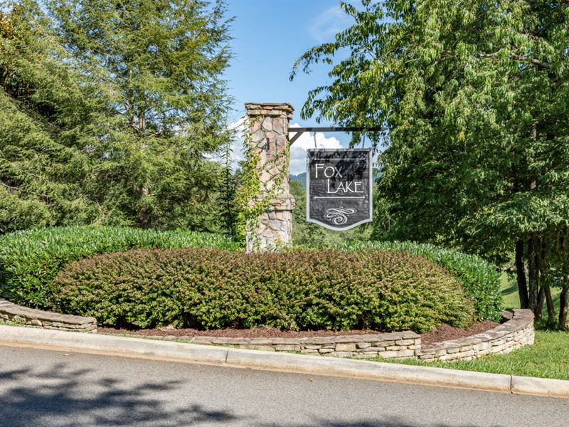 Pastoral Setting Plus Amenities : Blairsville : Union County : Georgia