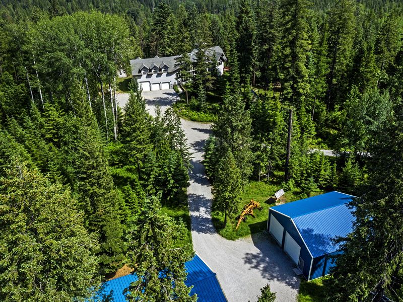 Grand North Idaho Estate : Sandpoint : Bonner County : Idaho
