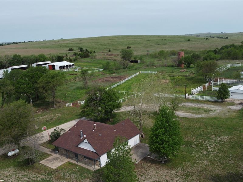Eureka Grazing and Roping Ranch : Eureka : Greenwood County : Kansas