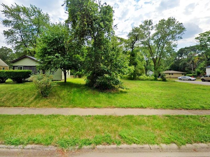 Enchanting and Unique Property : Gary : Lake County : Indiana
