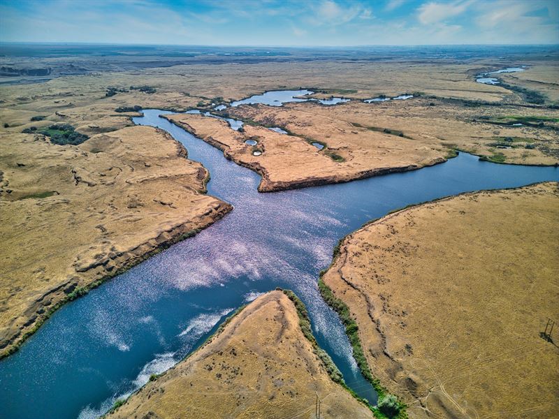 T Lake Ranch : Connell : Franklin County : Washington