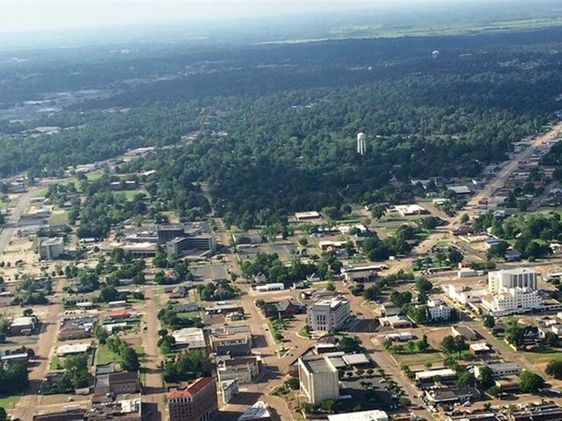 10K Sqft in Texarkana, TX : Texarkana : Bowie County : Texas