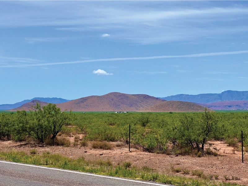 10 Ac Ranchette, Electric, Access : Pearce : Cochise County : Arizona