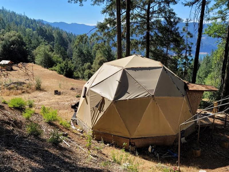 30 Acres in Trinity County, CA : Trinity Center : Trinity County : California