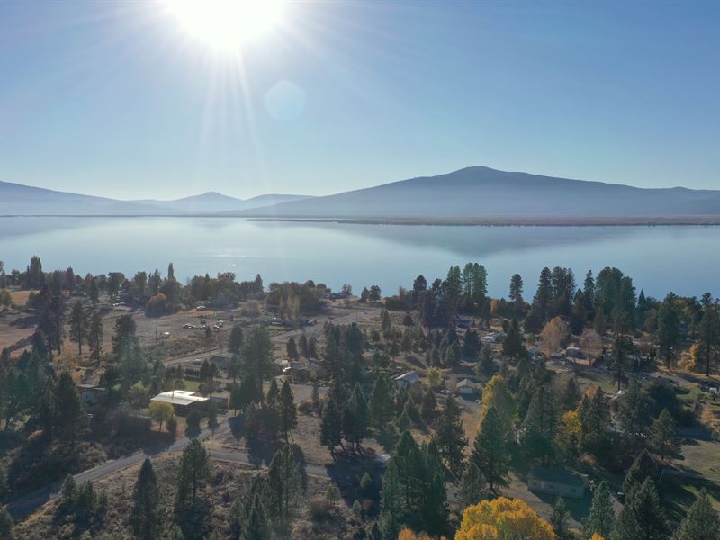 Recreation, Retirement Next To Lake : Chiloquin : Klamath County : Oregon