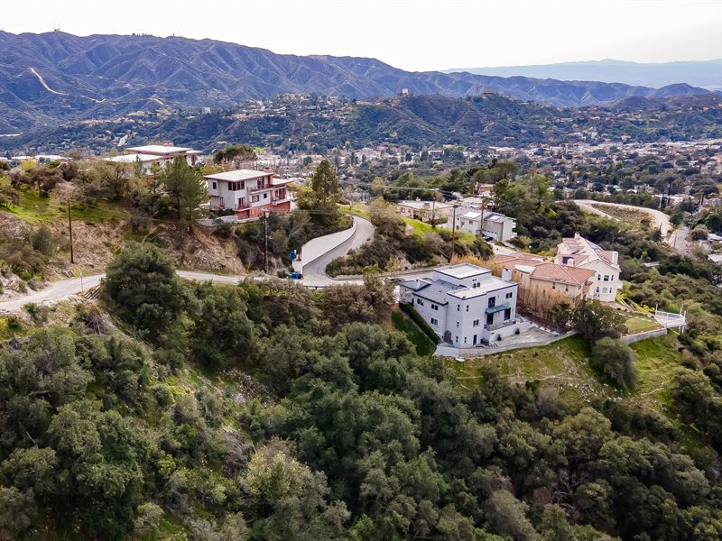 Seller Financing with Utilities : Los Angeles : Los Angeles County : California