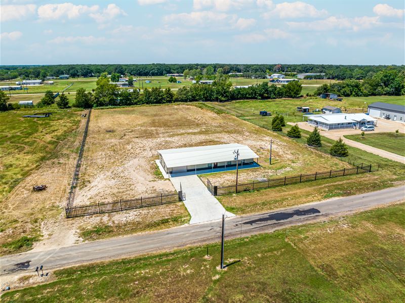 Country Home & Acreage Sumner, TX : Sumner : Lamar County : Texas