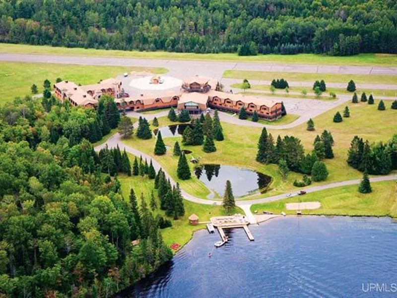 Secluded Conference & Retreat Cente : Watersmeet : Gogebic County : Michigan
