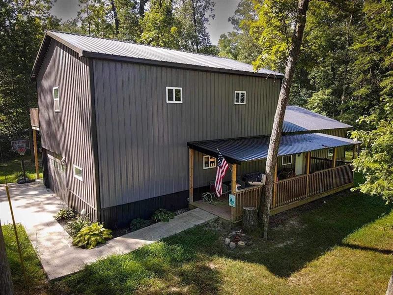 Secluded Barndominium on 6 Wooded : Oblong : Crawford County : Illinois