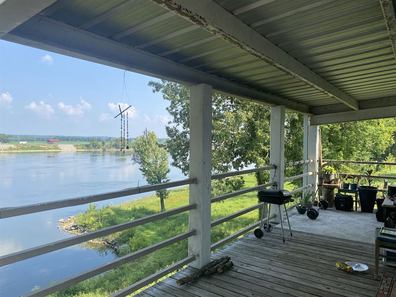 Riverfront 4 Rental Units for Sale : Counce : Hardin County : Tennessee