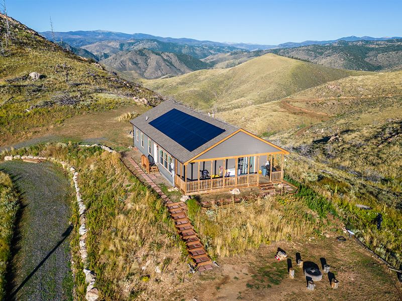 Hilltop Home and Views : Livermore : Larimer County : Colorado