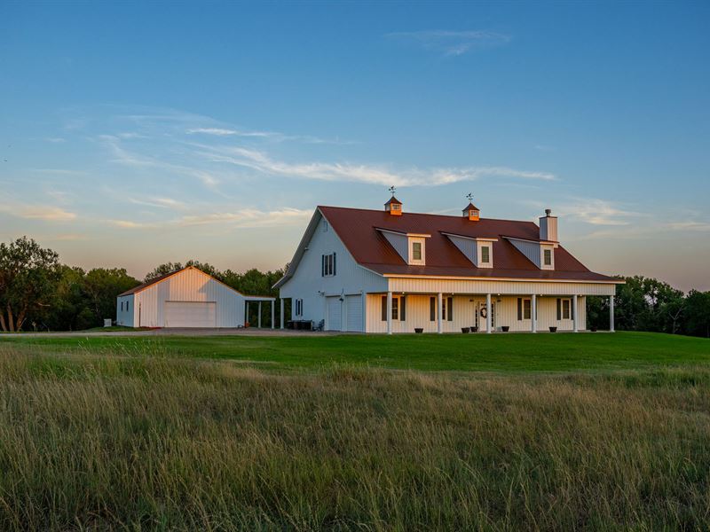 Smoky Hill River Retreat : Bunker Hill : Russell County : Kansas