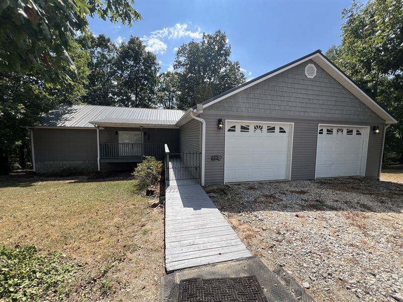 Phil Campbell Mini-Farm : Phil Campbell : Franklin County : Alabama