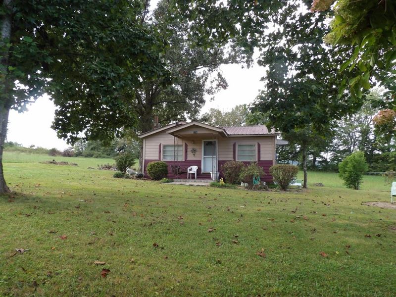 Country Retreat, Great Location : Pikeville : Bledsoe County : Tennessee