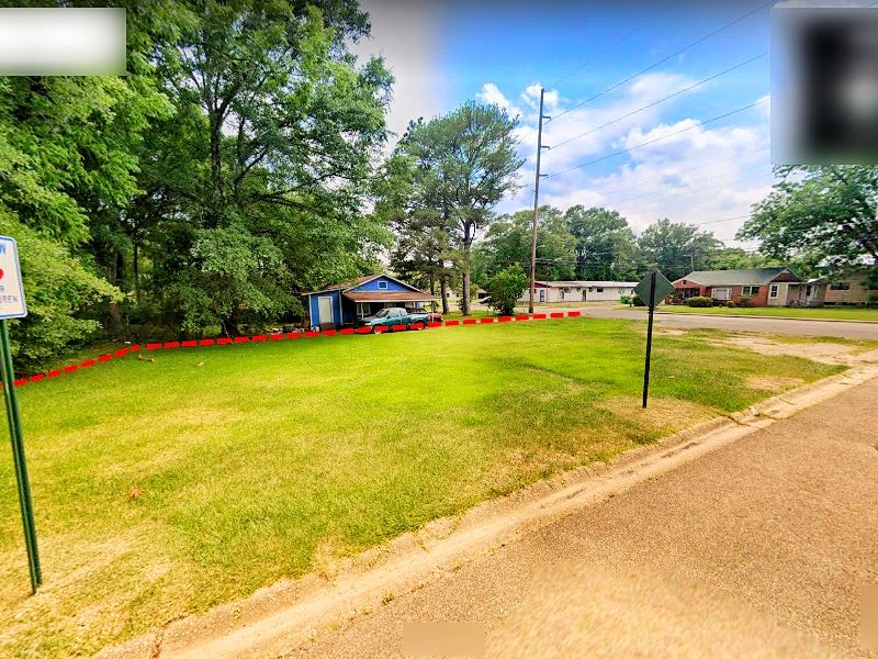 No Zoning Here, Cleared Corner Lot : Laurel : Jones County : Mississippi