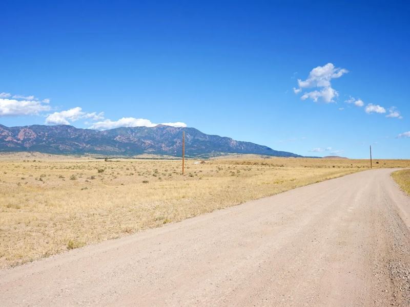 35.8 Acres with Mountain Views : Rye : Huerfano County : Colorado