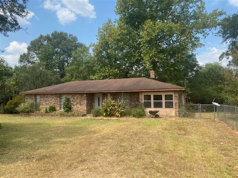 Rural Home & 11 Acres : Jayess : Lawrence County : Mississippi