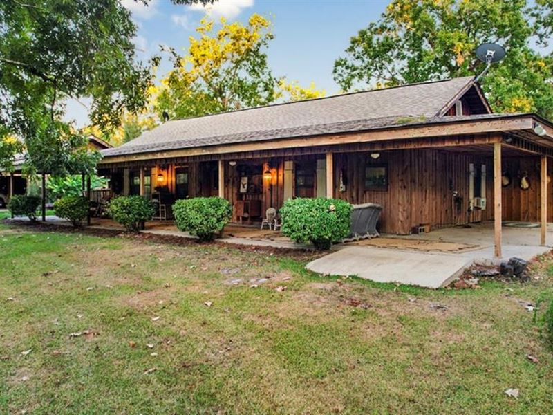 Rustic Home On 11.5 Acres in Cataho : Jonesville : Catahoula Parish : Louisiana