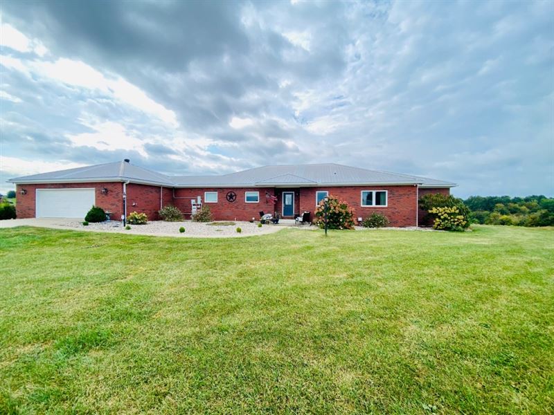 Exquisite Brick Ranch Home : Springfield : Washington County : Kentucky