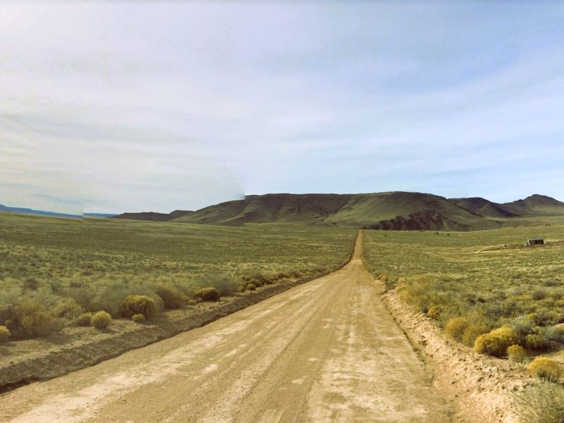Corner Lot and Good Dirt Road : San Luis : Costilla County : Colorado