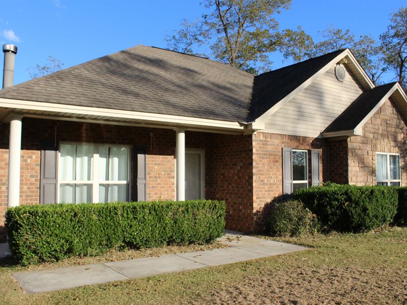 Beautiful Hale Street Home : Fort Deposit : Lowndes County : Alabama