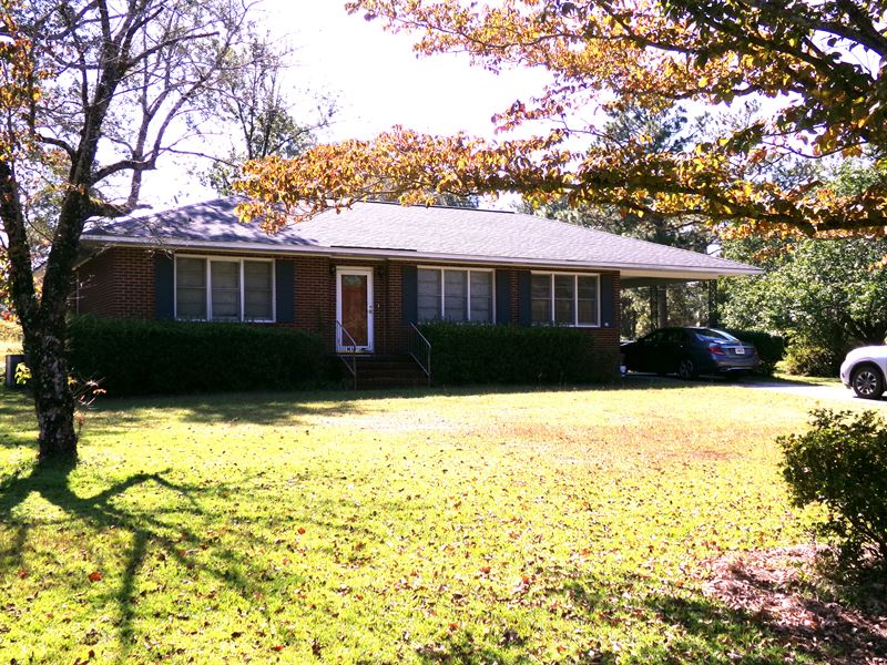 Cute Family Home in Town : Swainsboro : Emanuel County : Georgia