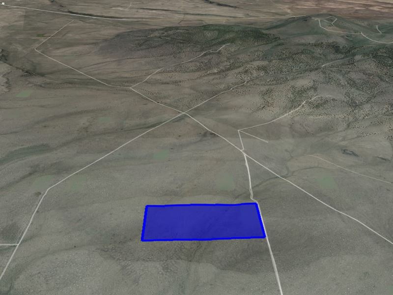 80 Acres Near Glass Butte : Christmas Valley : Lake County : Oregon