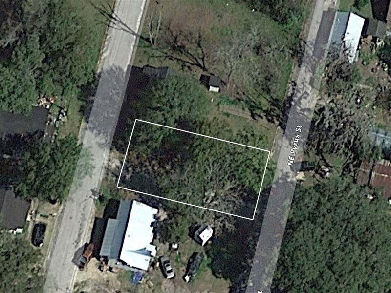 .11 Acre in Hillcrest Subdivision : Madison : Madison County : Florida