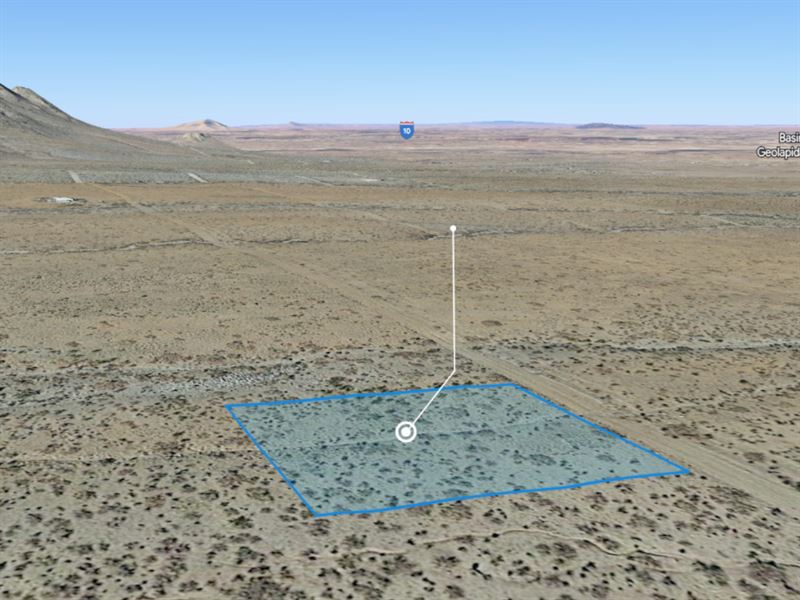 .5 Ac Between Florida Mountains : Deming : Luna County : New Mexico