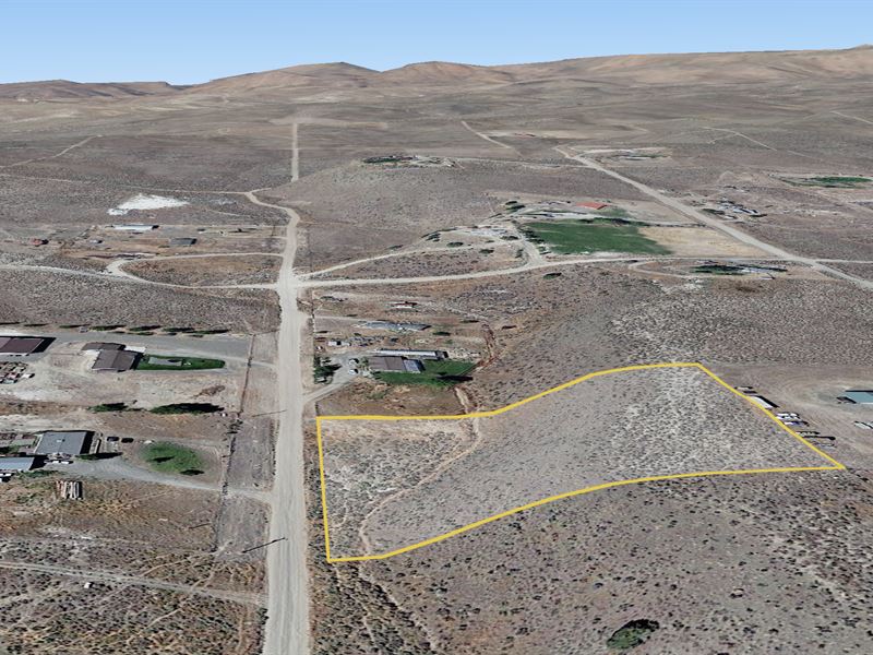 2.27 Acres in Growing Neighborhood : Elko : Elko County : Nevada