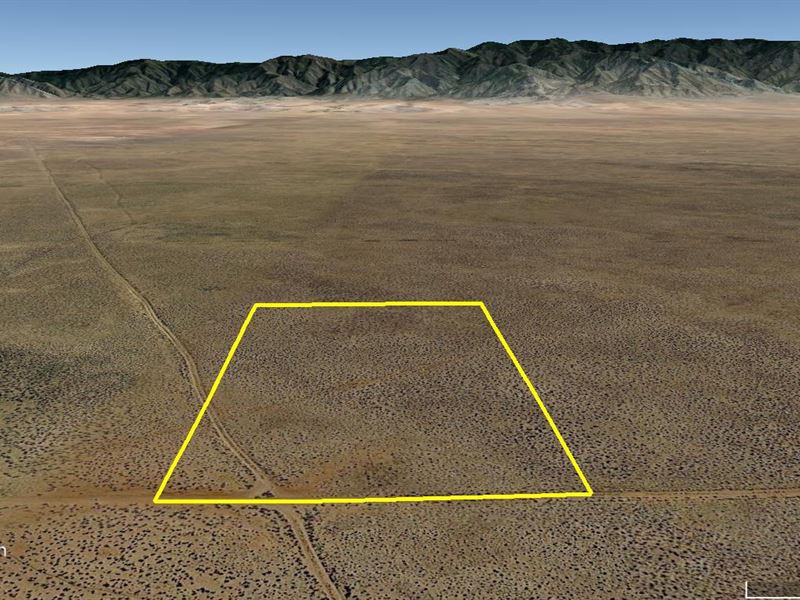 Mountain Views To Die For : Los Lunas : Valencia County : New Mexico
