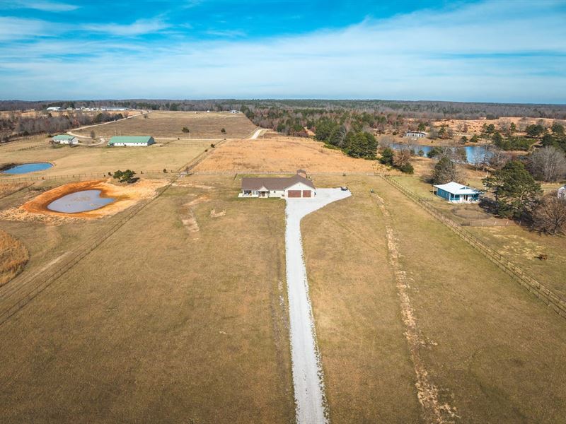 Immaculate Home on Golden 10 : Raymondville : Texas County : Missouri