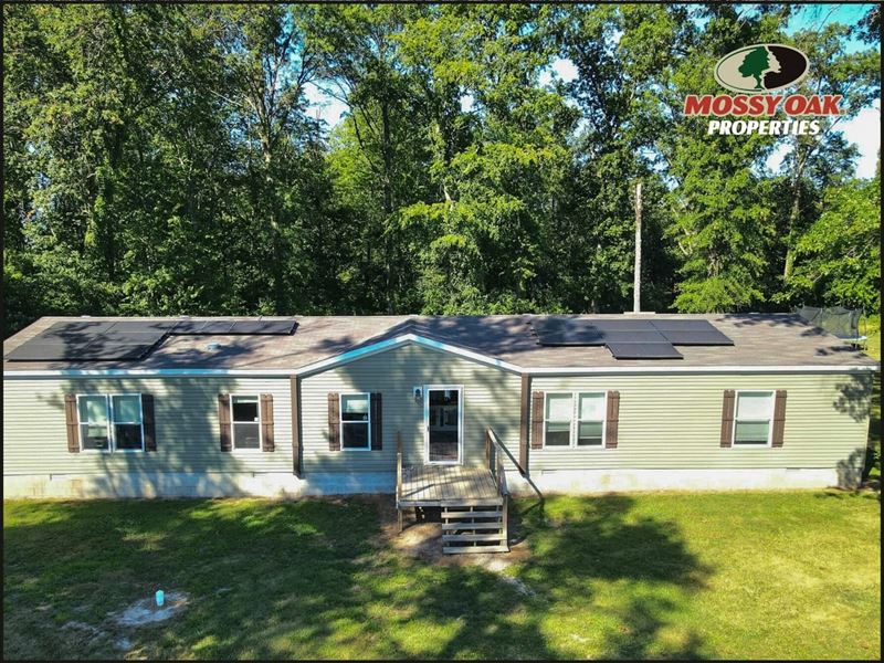 4 Bed 2 Bath Home on 3.6 Acres : Sumner : Lawrence County : Illinois