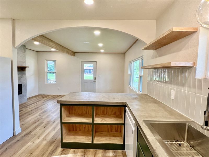 The Brass Cottage : Ord : Valley County : Nebraska