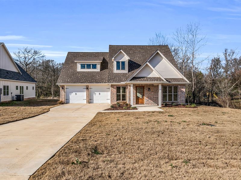 New Construction Home in Starkville : Starkville : Oktibbeha County : Mississippi