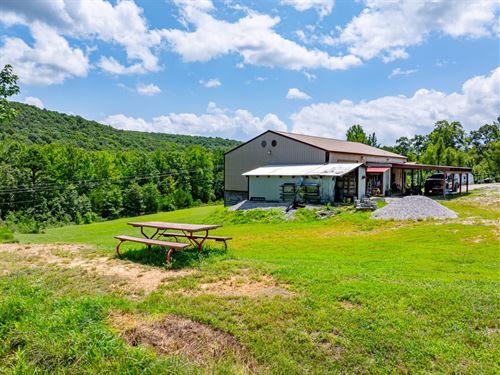 Shop House, 2 Bed, 1.5 Bath With se : Mountain View : Stone County : Arkansas