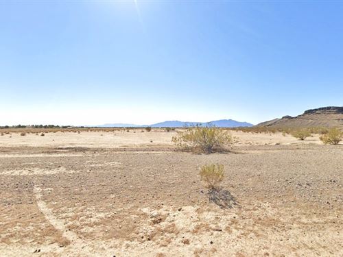 Road Front Flat Land : Pahrump : Nye County : Nevada