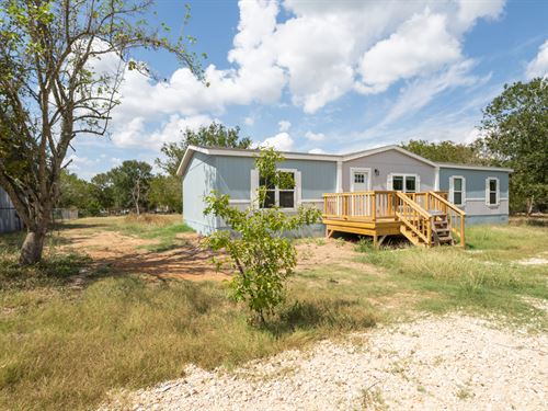 Brand New Mobile Home in Dale : Dale : Caldwell County : Texas