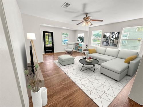 Beautiful Small Home For Sale in Na : Natchez : Adams County : Mississippi