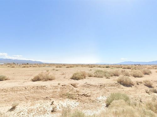 Small Town Getaway for $298.04 Down : Pahrump : Nye County : Nevada