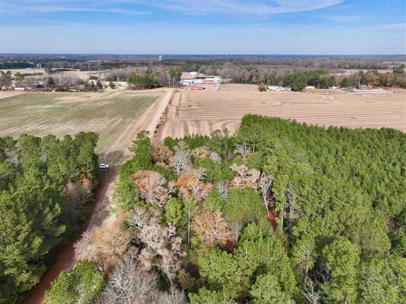 Updated, 1.38 Acres of Residentia : La Grange : Greene County : North Carolina