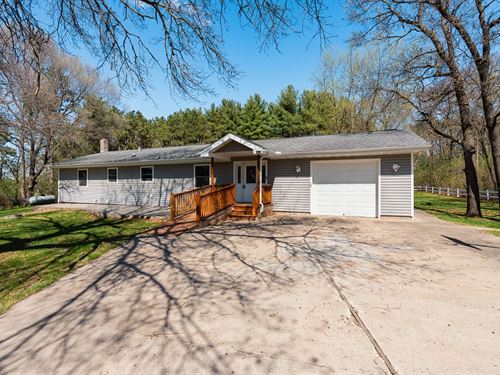 Home Near Durand, WI : Durand : Pepin County : Wisconsin
